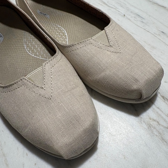 Skechers® BOBS: Arch Fit® Plush - By The Way - Picture 4 of 4